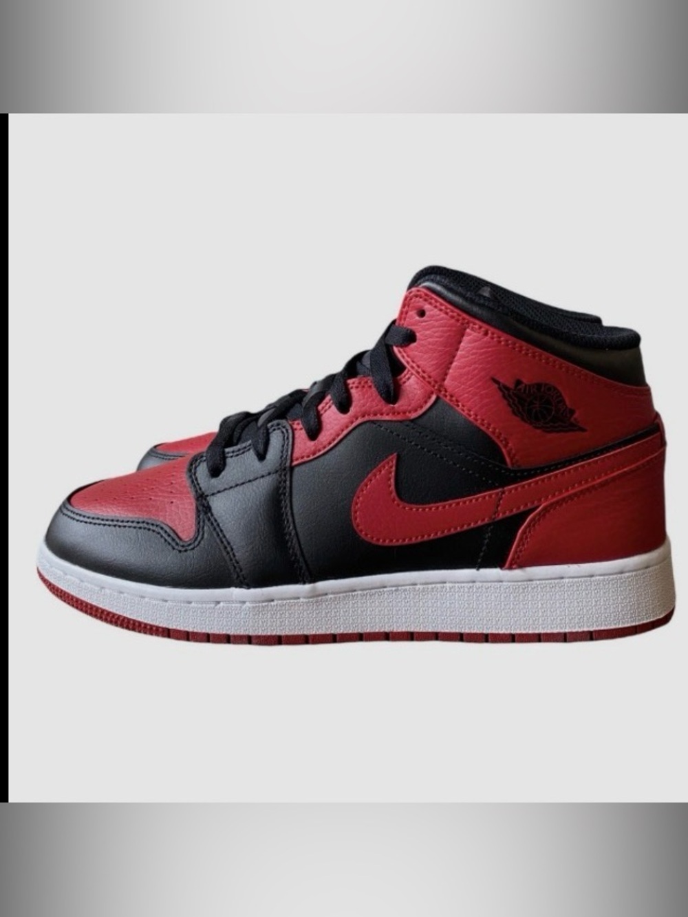 Jordan 1 Mid Alternate Bred
(2022)